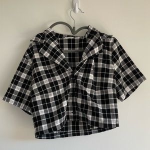 Brandy Melville like new Vivian black & white plaid crop top John Galt Pacsun